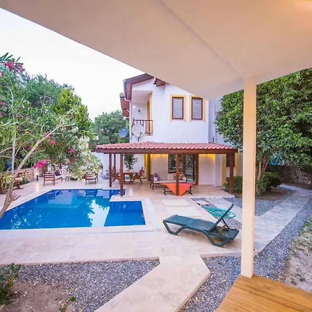 Damla Sogut Daily Weekly Villa Marmaris